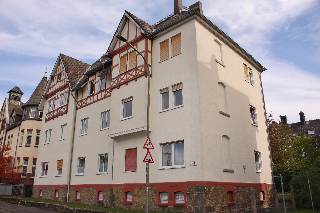 Zentral gelegene 2-Zimmer-Wohnung für Singles oder junge Paare, Alter Wetzlarer Weg 61, 35392 Gießen